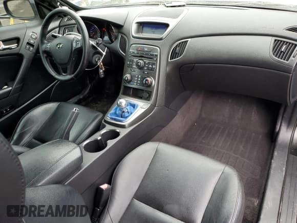 ✅ 2011 Hyundai Genesis Coupe • VIN: KMHHT6KD2BU064822 • Lot: 47438355. Wystawiony na Copart z przebiegiem 179 652 mil. Bezpłatny archiwum sprzedaży aukcyjnych z USA i szczegółowy raport historii pojazdu na DreamBid. Zdjęcie 8.