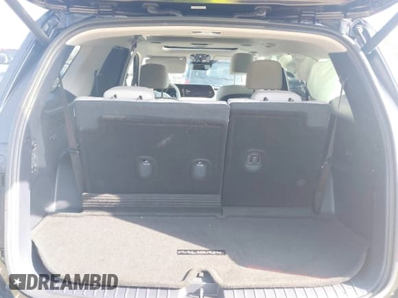 ✅ 2024 Hyundai Palisade Limited • VIN: KM8R54GE9RU703115 • Лот: 41466937. Опубликован ранее на IAAI с пробегом 11 775 миль. Бесплатный доступ к архиву аукционных продаж из США и подробный отчёт об истории автомобиля на DreamBid. Изображение 17.