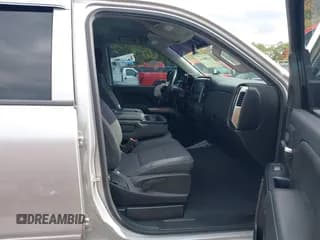 ✅ 2019 Chevrolet Silverado 1500 LT • VIN: 2GCVKPEC7K1173016 • Lot: 43286161. Wystawiony na IAAI z przebiegiem 100 427 mil. Bezpłatny archiwum sprzedaży aukcyjnych z USA i szczegółowy raport historii pojazdu na DreamBid. Zdjęcie 5.