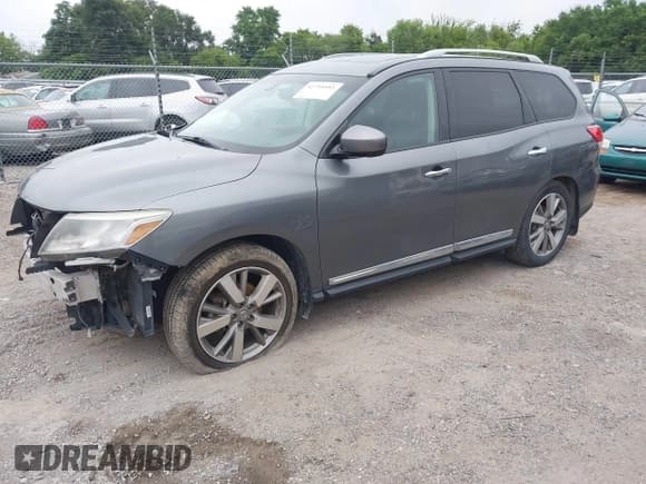 ✅ 2015 Nissan Pathfinder Platinum • VIN: 5N1AR2MMXFC714708 • Lot: 42755553. Listed on IAAI with 182,876 mi. Free auction sales archive from the USA and detailed vehicle history report at DreamBid. Image 2.