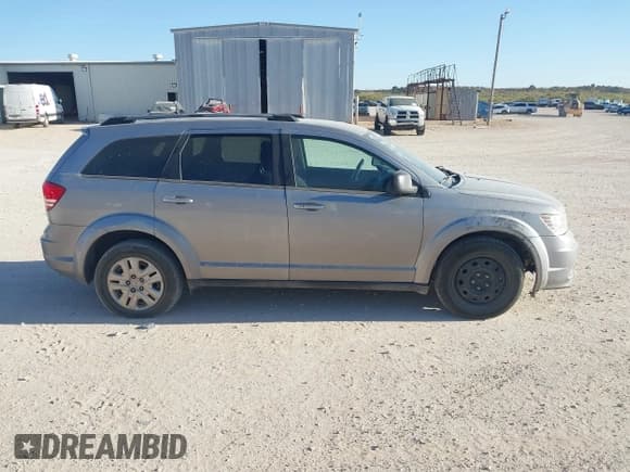 ✅ 2018 Dodge Durango SXT • VIN: 1C4RDHAG6JC277970 • Lot: 43686708. Wystawiony na IAAI z przebiegiem 86 569 mil. Bezpłatny archiwum sprzedaży aukcyjnych z USA i szczegółowy raport historii pojazdu na DreamBid. Zdjęcie 13.