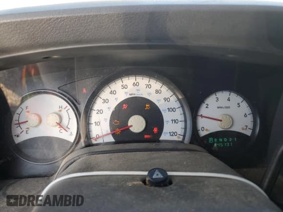 ✅ 2005 Dodge Durango SXT • VIN: 1D4HD38N25F545441 • Лот: 82235575. Опубликован ранее на Copart с пробегом 245 131 миль. Бесплатный доступ к архиву аукционных продаж из США и подробный отчёт об истории автомобиля на DreamBid. Изображение 9.