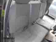 2013 Nissan Frontier SV z VIN 1N6AD0EV1DN763745, wystawiony jako IAAI lot #43379708 z przebiegiem 106 937 mil mil oraz . Historia ofert i sprzedaży dostępna na DreamBid. Obrazek 8.