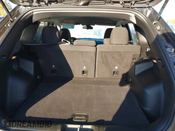 ✅ 2019 Jeep Cherokee Latitude • VIN: 1C4PJLCB0KD171787 • Lot: 43703953. Listed on IAAI with 98,976 mi. Free auction sales archive from the USA and detailed vehicle history report at DreamBid. Image 12.