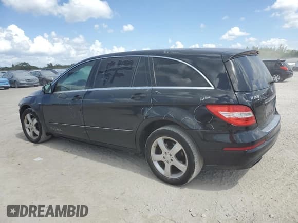 ✅ 2012 Mercedes-Benz R 350 • VIN: 4JGCB5HE1CA142775 • Lot: 66994145. Wystawiony na Copart z przebiegiem 171 243 mil. Bezpłatny archiwum sprzedaży aukcyjnych z USA i szczegółowy raport historii pojazdu na DreamBid. Zdjęcie 2.