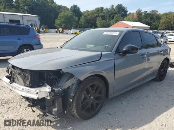 ✅ 2025 Honda Civic Sport • VIN: 2HGFE2F58SH556065 • Lot: 84224615. Wystawiony na Copart z przebiegiem 20 935 mil. Bezpłatny archiwum sprzedaży aukcyjnych z USA i szczegółowy raport historii pojazdu na DreamBid. Zdjęcie 1.