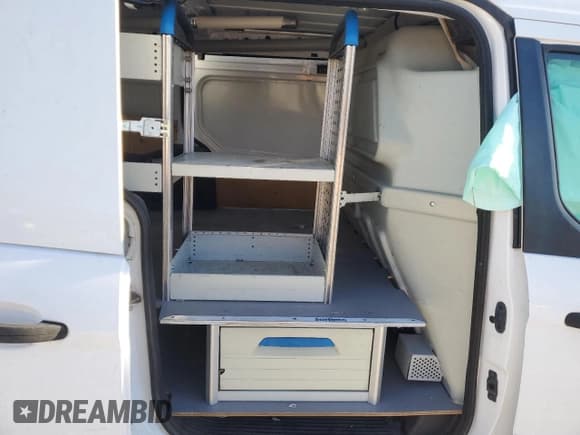 ✅ 2014 Ford Transit Connect XL • VIN: NM0LS7E7XE1171455 • Lot: 86127315. Wystawiony na Copart z przebiegiem Nie podano. Bezpłatny archiwum sprzedaży aukcyjnych z USA i szczegółowy raport historii pojazdu na DreamBid. Zdjęcie 11.