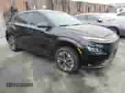 2022 Hyundai Kona Limited z VIN KM8K53AG2NU157337, wystawiony jako Copart lot #85951694 z przebiegiem 62 285 mil mil oraz Szkoda całkowita • Salvage title. Historia ofert i sprzedaży dostępna na DreamBid. Obrazek 4.