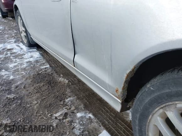 ✅ 2001 Honda Accord EX • VIN: 1HGCG22561A023776 • Lot: 43829990. Listed on IAAI with 175,418 mi. Free auction sales archive from the USA and detailed vehicle history report at DreamBid. Image 17.