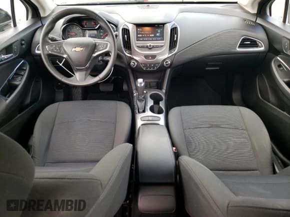 ✅ 2017 Chevrolet Cruze LT • VIN: 1G1BE5SM6H7173198 • Lot: 57196413. Listed on Copart with 67,555 mi. Free auction sales archive from the USA and detailed vehicle history report at DreamBid. Image 8.