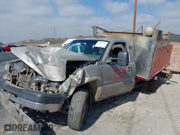 ✅ 2005 Chevrolet Silverado 2500HD Work Truck • VIN: 1GCHC24U15E252823 • Лот: 43307579. Опубликован ранее на IAAI с пробегом Не указан. Бесплатный доступ к архиву аукционных продаж из США и подробный отчёт об истории автомобиля на DreamBid. Изображение 17.