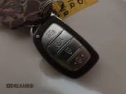 ✅ 2021 Hyundai Ioniq Blue • VIN: KMHC65LC0MU255739 • Lot: 41469705. Wystawiony na IAAI z przebiegiem 26 253 mil. Bezpłatny archiwum sprzedaży aukcyjnych z USA i szczegółowy raport historii pojazdu na DreamBid. Zdjęcie 11.