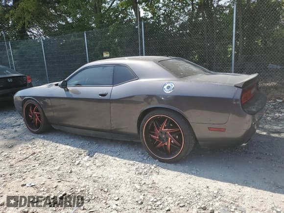 ✅ 2014 Dodge Challenger R/T 100th Anniversary Appearance • VIN: 2C3CDYBT8EH137458 • Lot: 70853314. Wystawiony na Copart z przebiegiem 61 411 mil. Bezpłatny archiwum sprzedaży aukcyjnych z USA i szczegółowy raport historii pojazdu na DreamBid. Zdjęcie 2.