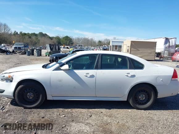 2015 Chevrolet Impala Police Police с VIN 2G1WD5E33F1106432, выставлен на аукционе IAAI как лот 41672458 с пробегом 99 131 миль миль и . История ставок и продаж доступна на DreamBid. Изображение 14.