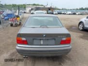 ✅ 1995 BMW 3 Series 325i • VIN: WBACB332XSFE20788 • Лот: 43298072. Опубликован ранее на IAAI с пробегом 125 275 миль. Бесплатный доступ к архиву аукционных продаж из США и подробный отчёт об истории автомобиля на DreamBid. Изображение 16.