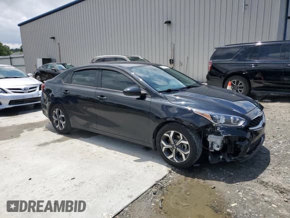 ✅ 2019 Kia Forte LXS • VIN: 3KPF24AD7KE128985 • Lot: 57393225. Wystawiony na Copart z przebiegiem 118 238 mil. Bezpłatny archiwum sprzedaży aukcyjnych z USA i szczegółowy raport historii pojazdu na DreamBid. Zdjęcie 4.