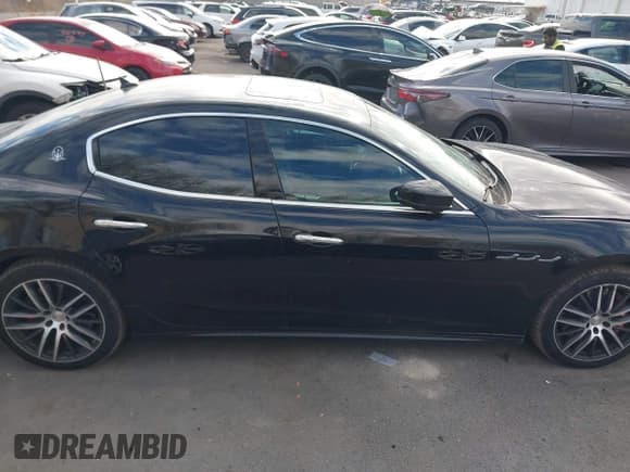 ✅ 2017 Maserati Ghibli S • VIN: ZAM57RSA1H1230224 • Lot: 43756511. Listed on IAAI with 96,802 mi. Free auction sales archive from the USA and detailed vehicle history report at DreamBid. Image 14.