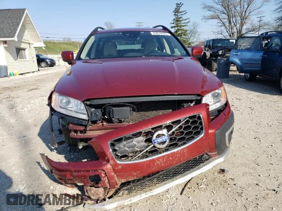 ✅ 2015 Volvo XC70 • VIN: YV440MBM9F1223260 • Lot: 49874323. Listed on Copart with 119,474 mi. Free auction sales archive from the USA and detailed vehicle history report at DreamBid. Image 5.