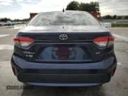 ✅ 2022 Toyota Corolla LE • VIN: 5YFEPMAE9NP322863 • Лот: 63158895. Опубликован ранее на Copart с пробегом 54 267 миль. Бесплатный доступ к архиву аукционных продаж из США и подробный отчёт об истории автомобиля на DreamBid. Изображение 6.