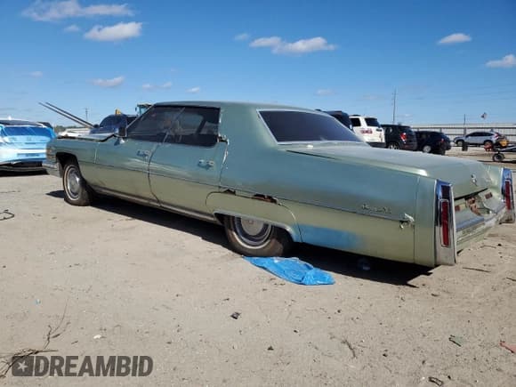 ✅ 1974 Cadillac DeVille • VIN: 6D49R4Q224803 • Lot: 90355995. Wystawiony na Copart z przebiegiem 95 660 mil. Bezpłatny archiwum sprzedaży aukcyjnych z USA i szczegółowy raport historii pojazdu na DreamBid. Zdjęcie 2.