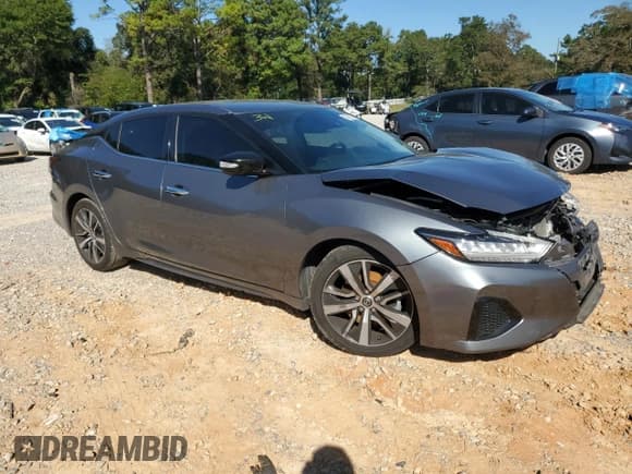 ✅ 2020 Nissan Maxima SV • VIN: 1N4AA6CV8LC368396 • Lot: 82762755. Listed on Copart with 117,607 mi. Free auction sales archive from the USA and detailed vehicle history report at DreamBid. Image 4.