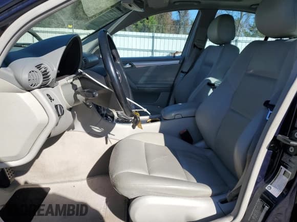 ✅ 2006 Mercedes-Benz C 230 Sport • VIN: WDBRF52H86F822233 • Lot: 91914095. Wystawiony na Copart z przebiegiem 209 692 mil. Bezpłatny archiwum sprzedaży aukcyjnych z USA i szczegółowy raport historii pojazdu na DreamBid. Zdjęcie 7.