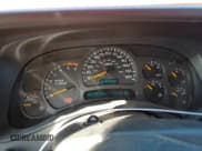 ✅ 2003 Chevrolet Silverado 2500HD LS • VIN: 1GCHK29G33E239431 • Lot: 54383905. Wystawiony na Copart z przebiegiem 71 232 mil. Bezpłatny archiwum sprzedaży aukcyjnych z USA i szczegółowy raport historii pojazdu na DreamBid. Zdjęcie 9.