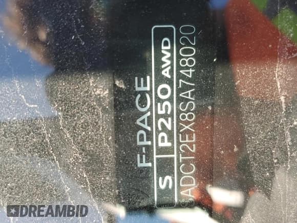 ✅ 2025 Jaguar F-Pace R-Dynamic S • VIN: SADCT2EX8SA748020 • Lot: 92809645. Listed on Copart with 8,146 mi. Free auction sales archive from the USA and detailed vehicle history report at DreamBid. Image 13.