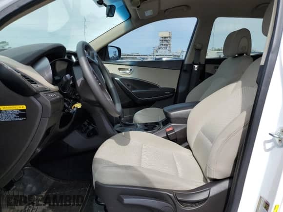 ✅ 2017 Hyundai Santa Fe 2.4L • VIN: 5NMZT3LBXHH020524 • Lot: 44558013. Wystawiony na Copart z przebiegiem 72 948 mil. Bezpłatny archiwum sprzedaży aukcyjnych z USA i szczegółowy raport historii pojazdu na DreamBid. Zdjęcie 7.