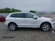 ✅ 2012 Volkswagen Touareg Sport • VIN: WVGEF9BP0CD006506 • Lot: 42355432. Wystawiony na IAAI z przebiegiem 175 346 mil. Bezpłatny archiwum sprzedaży aukcyjnych z USA i szczegółowy raport historii pojazdu na DreamBid. Zdjęcie 6.