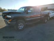 ✅ 2001 Chevrolet Silverado 1500 LS • VIN: 2GCEK19T611148713 • Лот: 79060494. Опубликован ранее на Copart с пробегом 117 381 миль. Бесплатный доступ к архиву аукционных продаж из США и подробный отчёт об истории автомобиля на DreamBid. Изображение 1.