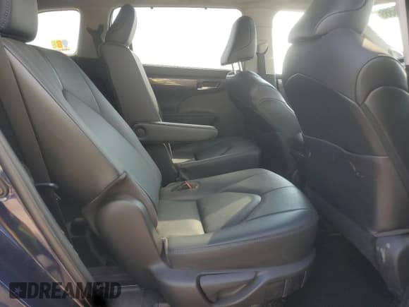 ✅ 2021 Toyota Highlander Hybrid Limited • VIN: 5TDXBRCH9MS527794 • Lot: 68958315. Wystawiony na Copart z przebiegiem 25 543 mil. Bezpłatny archiwum sprzedaży aukcyjnych z USA i szczegółowy raport historii pojazdu na DreamBid. Zdjęcie 10.