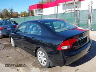✅ 2010 Honda Civic LX • VIN: 2HGFA1F51AH527026 • Лот: 43596894. Опубликован ранее на IAAI с пробегом 152 056 миль. Бесплатный доступ к архиву аукционных продаж из США и подробный отчёт об истории автомобиля на DreamBid. Изображение 3.