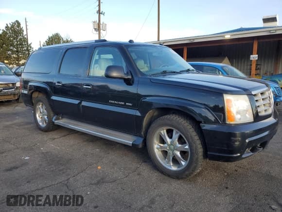 ✅ 2005 Cadillac Escalade ESV • VIN: 3GYFK66N95G222219 • Lot: 90090105. Wystawiony na Copart z przebiegiem 132 692 mil. Bezpłatny archiwum sprzedaży aukcyjnych z USA i szczegółowy raport historii pojazdu na DreamBid. Zdjęcie 4.
