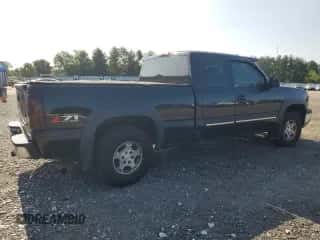 ✅ 2004 Chevrolet Silverado 1500 Z71 • VIN: 2GCEK19T141316908 • Lot: 70577204. Wystawiony na Copart z przebiegiem 223 166 mil mil. Skorzystaj z bezpłatnego archiwum sprzedaży aukcyjnych z USA i zobacz szczegółowy raport historii pojazdu na DreamBid. Zdjęcie 3.