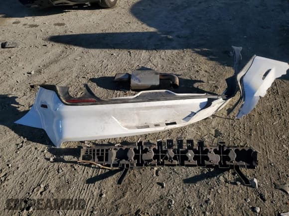 ✅ 2015 Ford Mustang GT Premium • VIN: 1FA6P8CF0F5308338 • Lot: 86191545. Wystawiony na Copart z przebiegiem Nie podano. Bezpłatny archiwum sprzedaży aukcyjnych z USA i szczegółowy raport historii pojazdu na DreamBid. Zdjęcie 12.