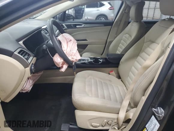 ✅ 2015 Ford Fusion SE • VIN: 3FA6P0HD3FR177184 • Лот: 91266305. Опубликован ранее на Copart с пробегом 184 474 миль. Бесплатный доступ к архиву аукционных продаж из США и подробный отчёт об истории автомобиля на DreamBid. Изображение 7.