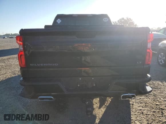 ✅ 2024 Chevrolet Silverado 1500 LT Trail Boss • VIN: 3GCUDFE81RG301652 • Lot: 82309385. Wystawiony na Copart z przebiegiem 30 010 mil. Bezpłatny archiwum sprzedaży aukcyjnych z USA i szczegółowy raport historii pojazdu na DreamBid. Zdjęcie 6.