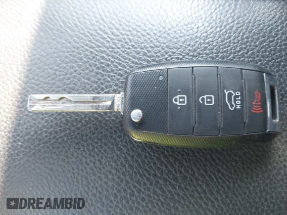 ✅ 2015 Kia Sorento LX • VIN: 5XYKTDA71FG553410 • Lot: 42914041. Listed on IAAI with 156,192 mi. Free auction sales archive from the USA and detailed vehicle history report at DreamBid. Image 11.