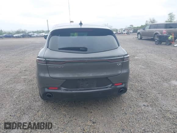 2024 Dodge Hornet R/T z VIN ZACPDFCW4R3A26752, wystawiony jako IAAI lot #42165840 z przebiegiem 26 374 mil mil oraz . Historia ofert i sprzedaży dostępna na DreamBid. Obrazek 16.