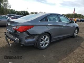 ✅ 2013 Hyundai Sonata SE • VIN: 5NPEC4AC1DH681386 • Lot: 71213534. Listed on Copart with 133,296 mi. Free auction sales archive from the USA and detailed vehicle history report at DreamBid. Image 3.