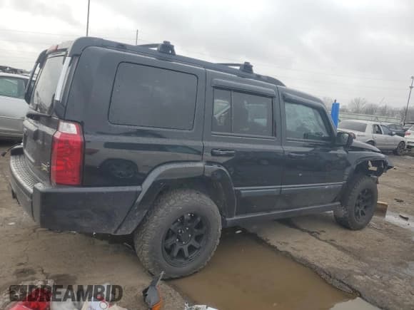 ✅ 2008 Jeep Commander Sport • VIN: 1J8HG48NX8C155860 • Lot: 81499224. Wystawiony na Copart z przebiegiem 171 379 mil. Bezpłatny archiwum sprzedaży aukcyjnych z USA i szczegółowy raport historii pojazdu na DreamBid. Zdjęcie 3.