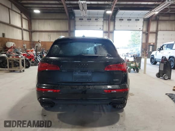 ✅ 2024 Audi Q5 S line Premium • VIN: WA1GAAFY0R2117670 • Лот: 43128605. Опубликован ранее на IAAI с пробегом 3 521 миль. Бесплатный доступ к архиву аукционных продаж из США и подробный отчёт об истории автомобиля на DreamBid. Изображение 16.