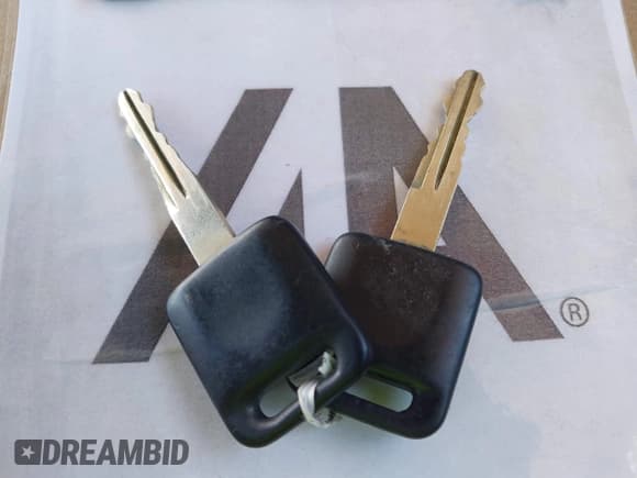 ✅ 2007 Nissan Versa SL • VIN: 3N1BC13E37L365561 • Lot: 42896443. Wystawiony na IAAI z przebiegiem 192 270 mil. Bezpłatny archiwum sprzedaży aukcyjnych z USA i szczegółowy raport historii pojazdu na DreamBid. Zdjęcie 11.