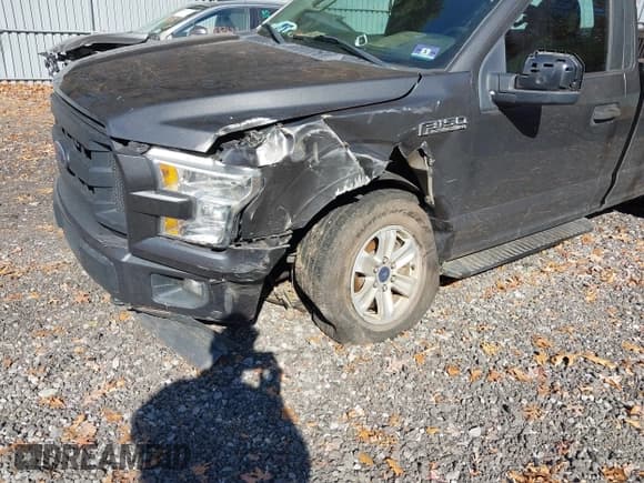 ✅ 2017 Ford F-150 XL • VIN: 1FTMF1E88HKC51000 • Lot: 40738846. Listed on IAAI with 216,822 mi. Free auction sales archive from the USA and detailed vehicle history report at DreamBid. Image 6.