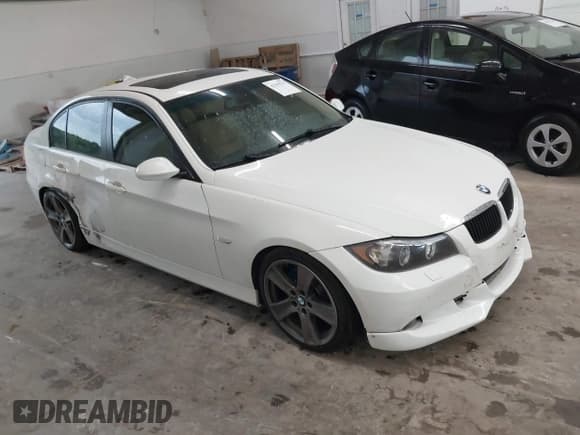 ✅ 2006 BMW 3 Series 325xi • VIN: WBAVD13536KV11185 • Lot: 42543717. Listed on IAAI with Not provided. Free auction sales archive from the USA and detailed vehicle history report at DreamBid. Image 1.