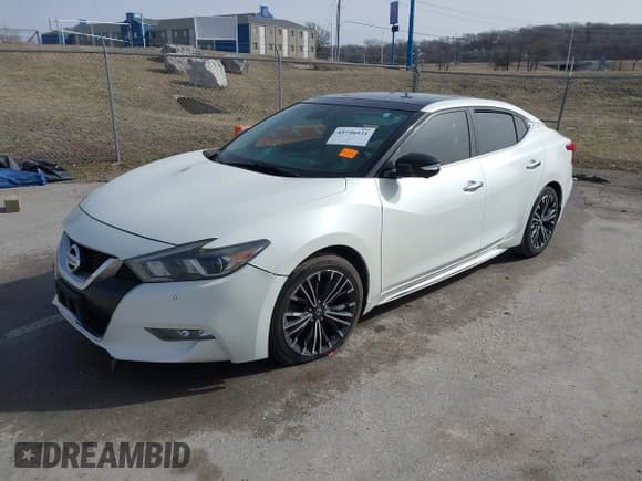 ✅ 2016 Nissan Maxima SV • VIN: 1N4AA6AP5GC397980 • Lot: 41740531. Wystawiony na IAAI z przebiegiem 158 460 mil. Bezpłatny archiwum sprzedaży aukcyjnych z USA i szczegółowy raport historii pojazdu na DreamBid. Zdjęcie 2.