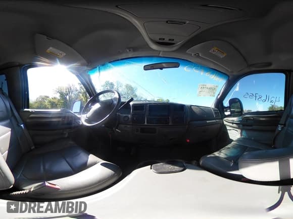 ✅ 2004 Ford F-250 XL • VIN: 1FTNX21P44EA51583 • Lot: 42168755. Listed on IAAI with 215,961 mi. Free auction sales archive from the USA and detailed vehicle history report at DreamBid. Image 21.