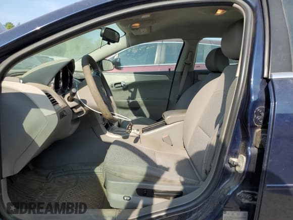 ✅ 2011 Chevrolet Malibu 1LS • VIN: 1G1ZB5E13BF148250 • Lot: 68666464. Listed on Copart with 141,732 mi. Free auction sales archive from the USA and detailed vehicle history report at DreamBid. Image 7.