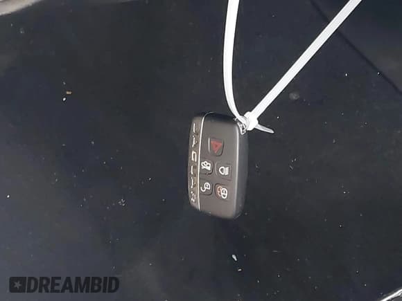 ✅ 2015 Jaguar XJ Portfolio • VIN: SAJWJ2GD0F8V85914 • Lot: 41615059. Wystawiony na IAAI z przebiegiem 115 462 mil. Bezpłatny archiwum sprzedaży aukcyjnych z USA i szczegółowy raport historii pojazdu na DreamBid. Zdjęcie 11.